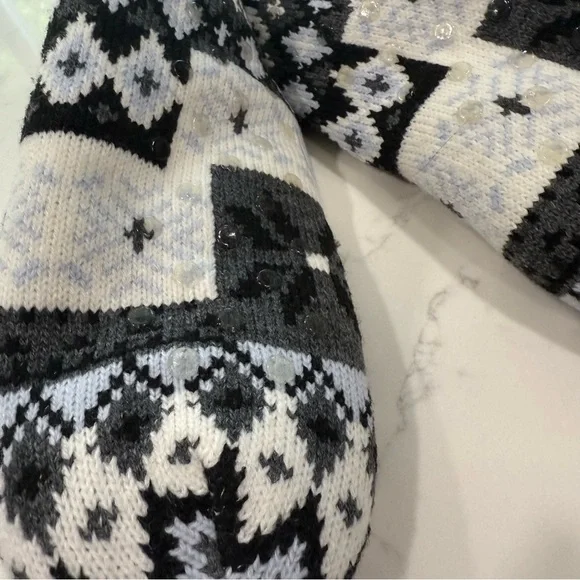 Northeast Outfitters Cozy Cabin Slippers - Aloe Infused - Shoe Size Women’s 5-10 - Picture 7 of 10